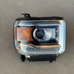 GMC Sierra Right Side/Passenger Headlamp