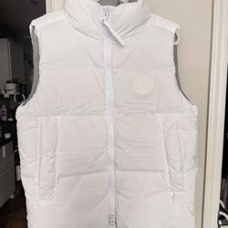 White puffer vest from Canada Goose