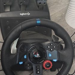 Logitech PS5 Steering Wheel 