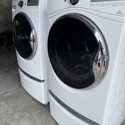 Whirlpool Washer & Dryer Set