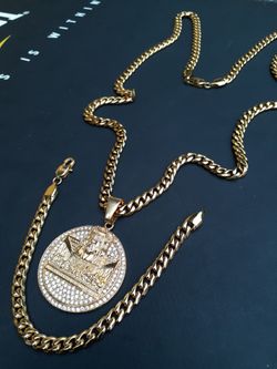 14k gold plated 6mm Cuban link chain pendant and bracelet