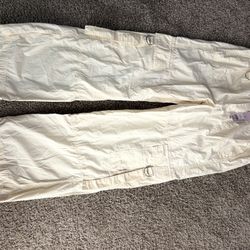 🔥Brand New Off white Wind Breaker Cargo Pants For Women With Multiple Pockets Size Medium🔥