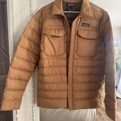 Patagonia jacket size small women’s