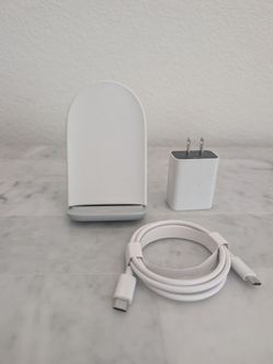 Google Pixel wireless charging stand (Gen 2)