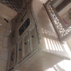 Dresser With Vanity Mirror Beautiful Piece