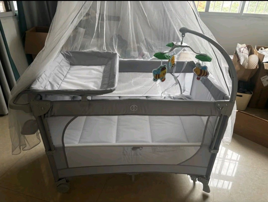 Baby stroller and baby cot in one