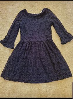 Girls lace dress size 10-11Y