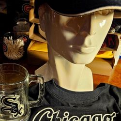 MLB, CHICAGO SOX; NEW GLASS MUG (BUBBLE OUT LOGO) & ADJ STRAP CAP,, FIRM.