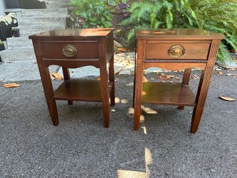 Night stands (2)