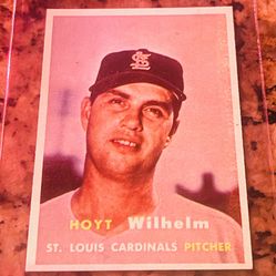 HOYT WILHELM NM 1957 TOPPS BASEBALL CARD