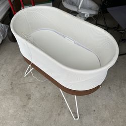 Snoo Baby Crib