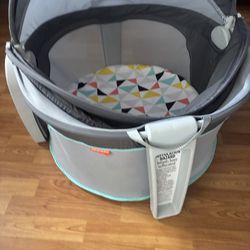 baby indoor / outdoor dome bassinet