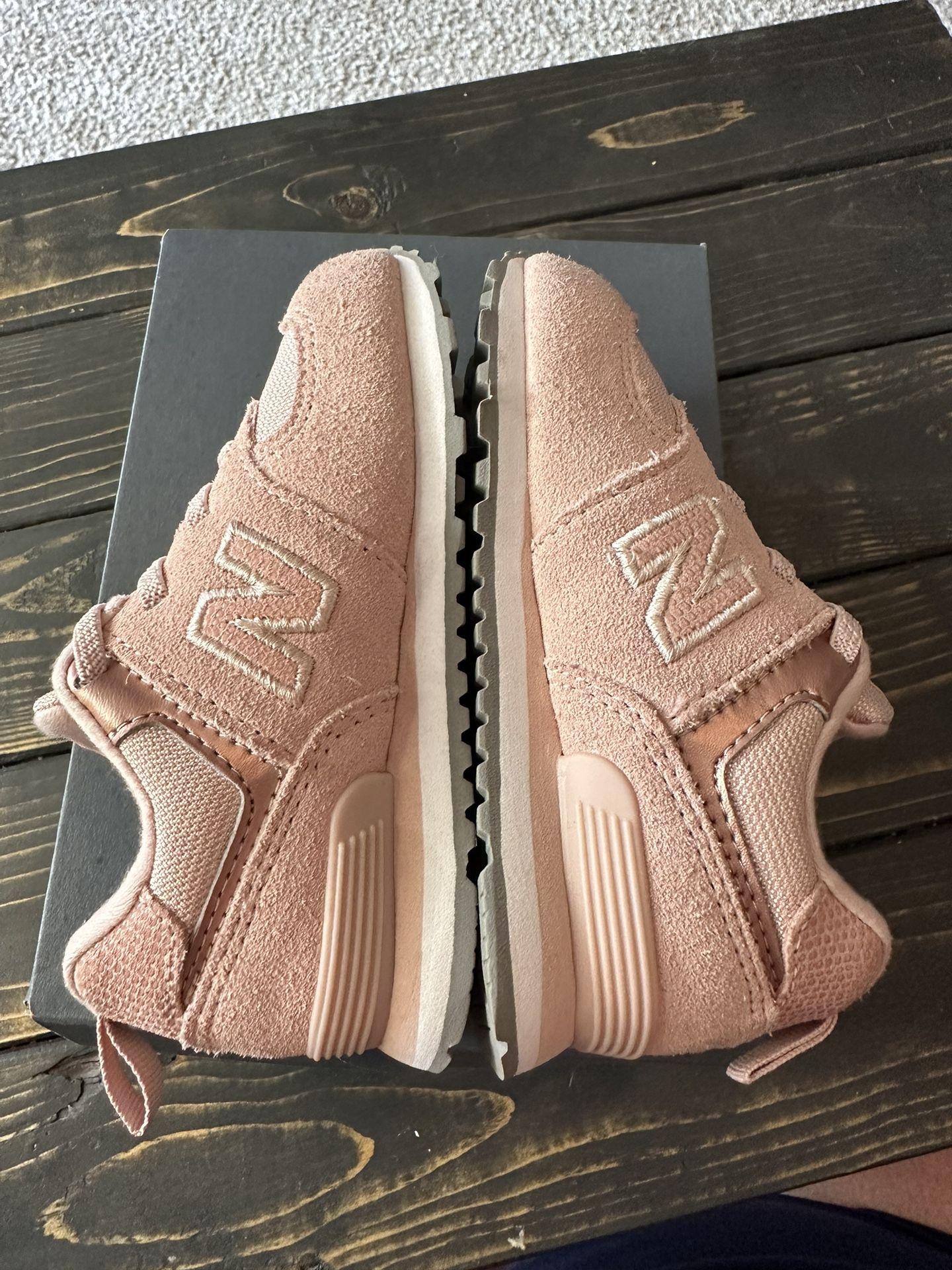 Toddlers Pink & White Bungee Lace New Balance 