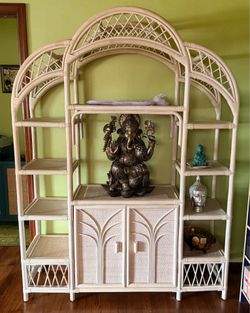 vintage Boho Chic Blonde Rattan Arched Top Étagère