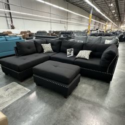 Sectional  Sofa Chaise  And Ottoman.  New Sectional Come In A Box Color Black 