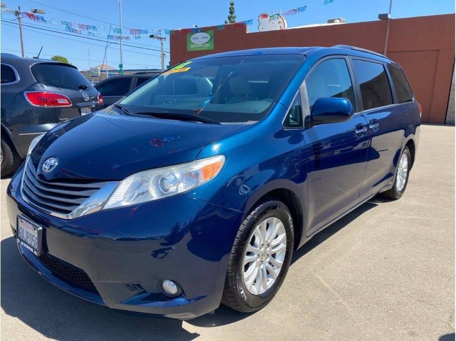 2012 Toyota Sienna