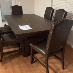 Dining Table Set
