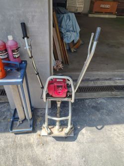Concrete motorized sceeder.