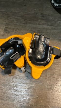 Knee blades