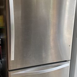 Bottom Freezer Refrigerator 