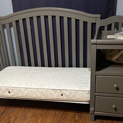 Baby Crib & Changing Table 