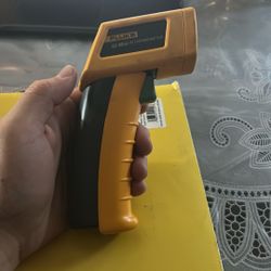 Laser Temperature Reader
