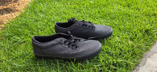 Vans shoes size 10