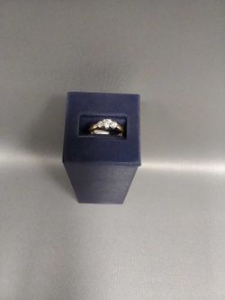 Yellow Gold 14k (.585) 3.4 grams Size 6.5