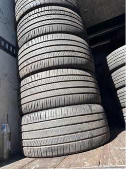 ‼️🔥255/45/19 Pireli set de Tires con 80% de vida las 4