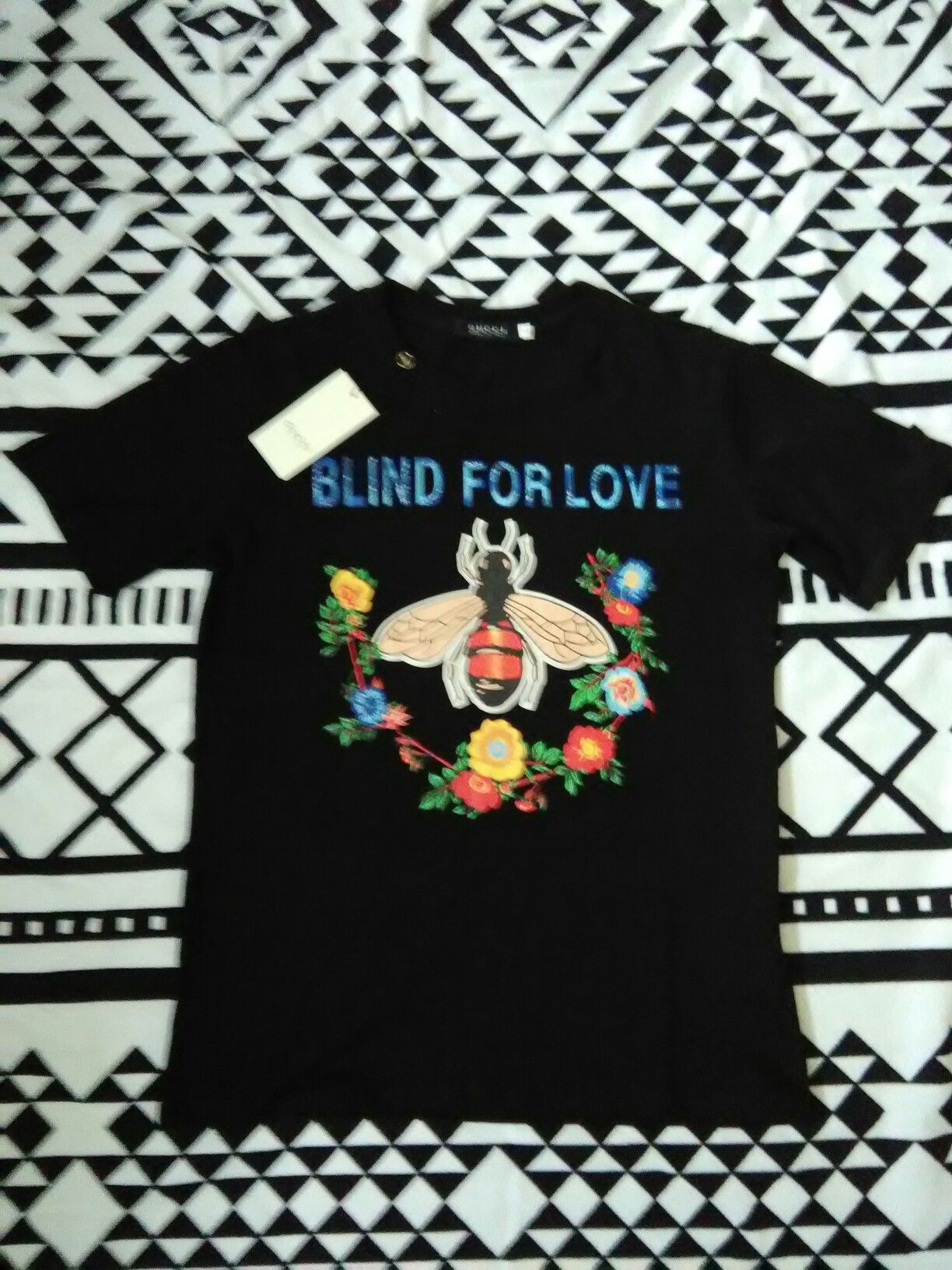 Drik Ligegyldighed I udlandet !!Official Limited Edition!!Gucci Blind For Love T-Shirt for Sale in  Springfield, MA - OfferUp