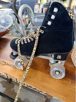 Moxi skates