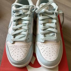 Nike Dunks