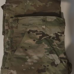 Medium Short Camo Pants