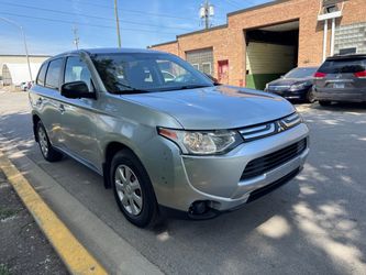 2014 Mitsubishi Outlander