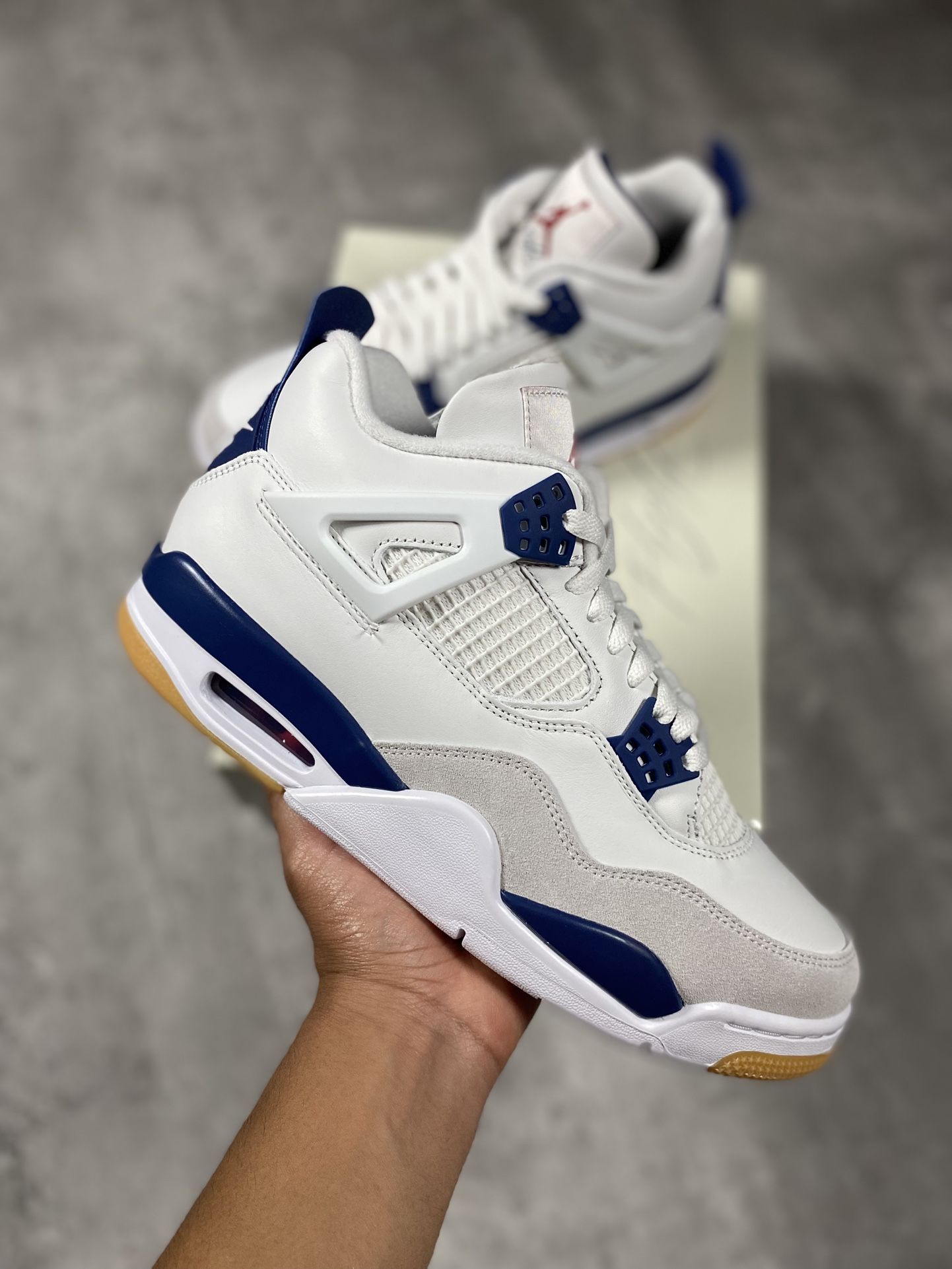 Jordan 4 SB Navy Size 9.5 DS