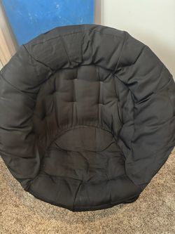 Black lounge chair
