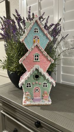 Gingerbread house