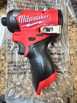 Milwaukee M12 FUEL 1/4 in. Hex Impact Driver (Tool-Only)
