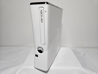 Custom White Slim Xbox 360 With 2TB Hard Drive