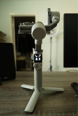 DJI RS 4 Mini Gimbal – Open Box / Never Used – Like New with box