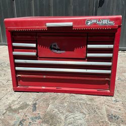 Heavy-duty Metal Top Toolbox *No keys*