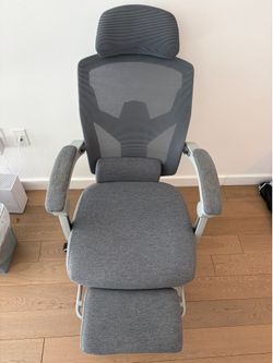 Ergonomic Office Chair with Footrest