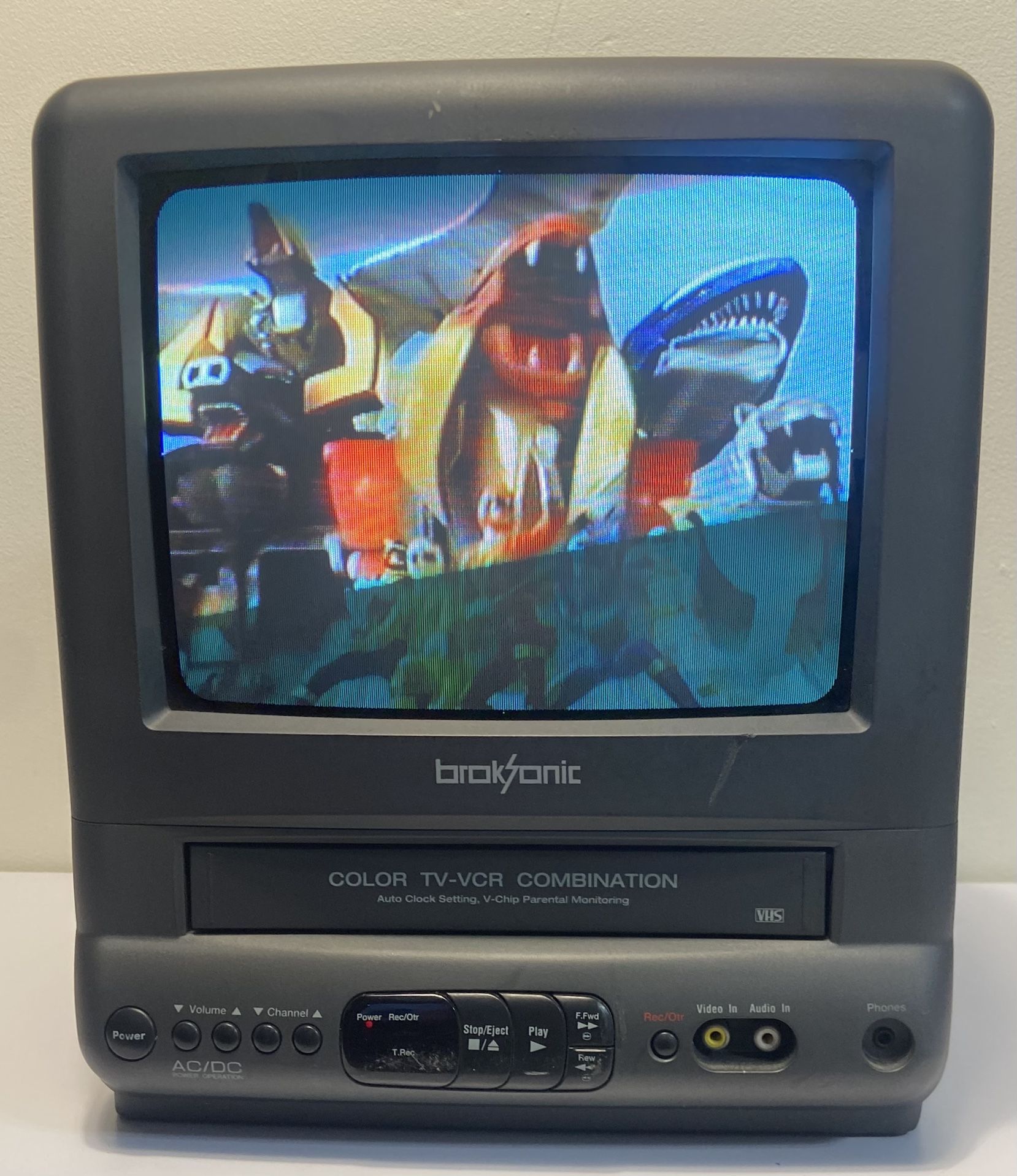 BrokSonic 9" CRT Color TV / VCR Combo Retro Gaming CTSGT-2799C. Tested & Works (#490)