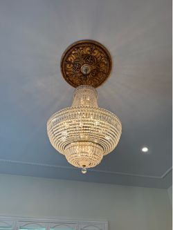 Chandelier ￼