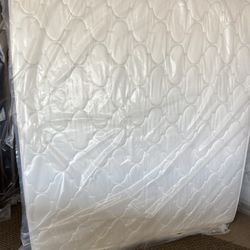 Brand New King Size Plush Mattress