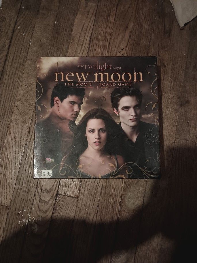 The Twilight Saga New Moon The Movie Board Game