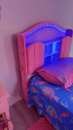 Pink Twin girl bed with mattress
