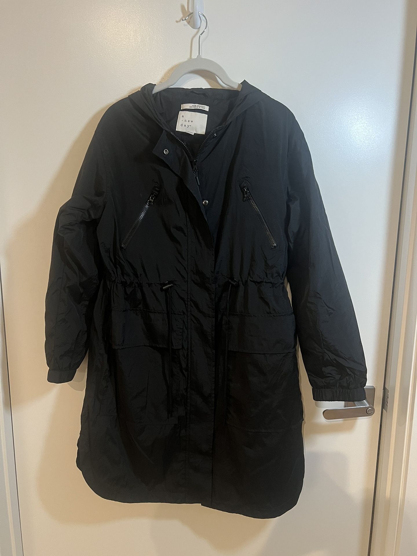 Women’s Rain Jacket (size Small) 