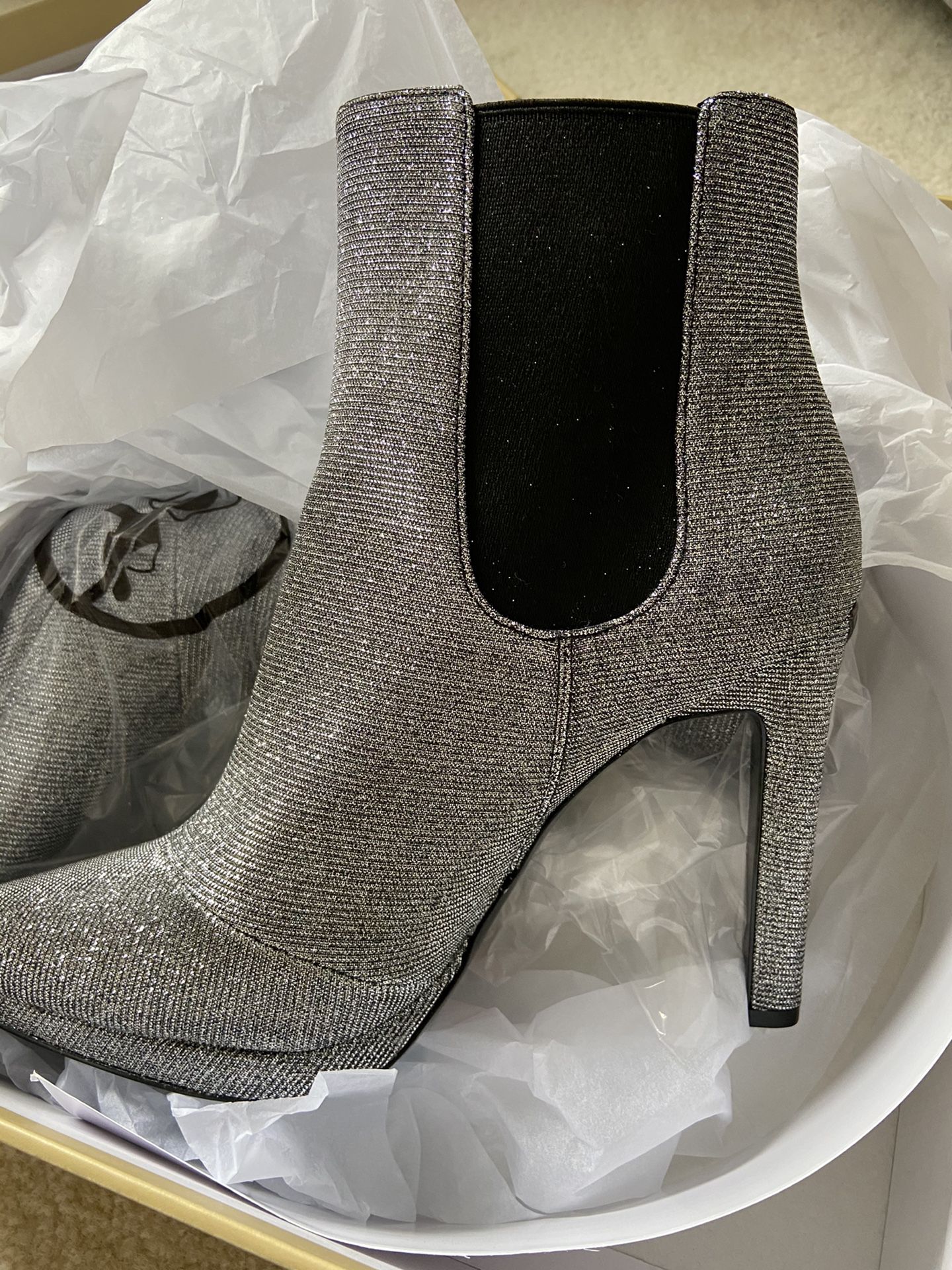 Michael Kors Brielle Bootie (Brand new/still in the box) SIZE 8