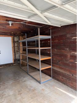 Free shelves